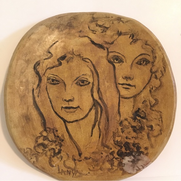Exquisite Ceramic Portrait Plate 2 Beautiful Long Haired Women Mom Friend Sister